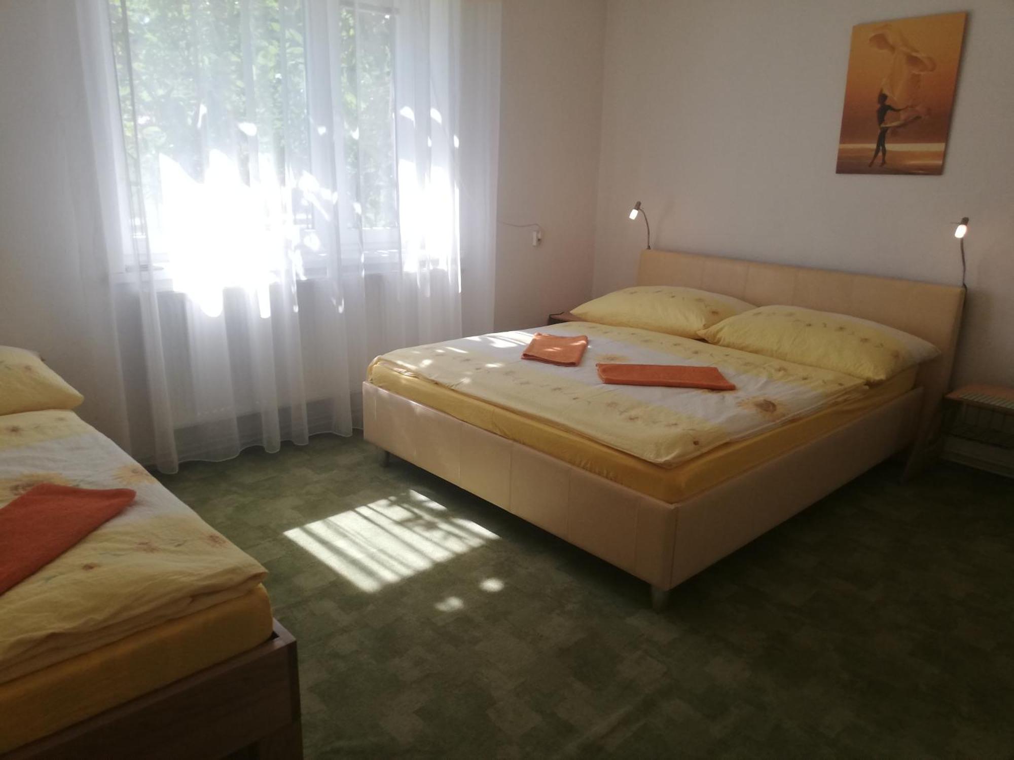 Podhájska Dom V Zahrade酒店 外观 照片